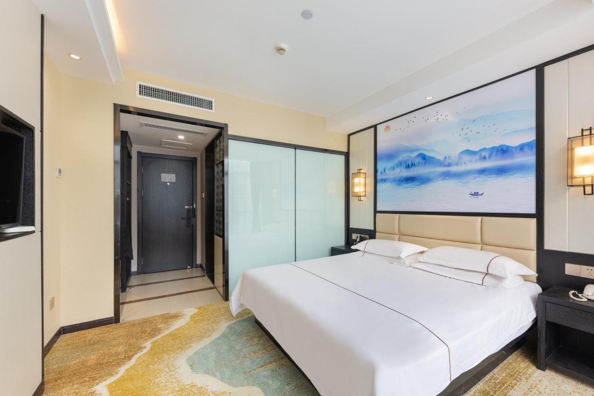 Yiwu Luckbear Hotel Экстерьер фото