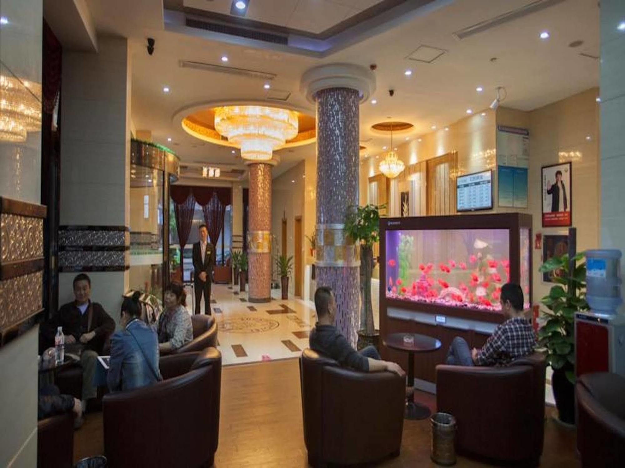 Yiwu Luckbear Hotel Экстерьер фото