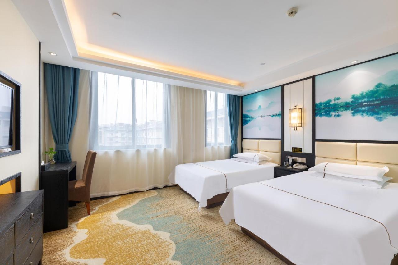Yiwu Luckbear Hotel Экстерьер фото